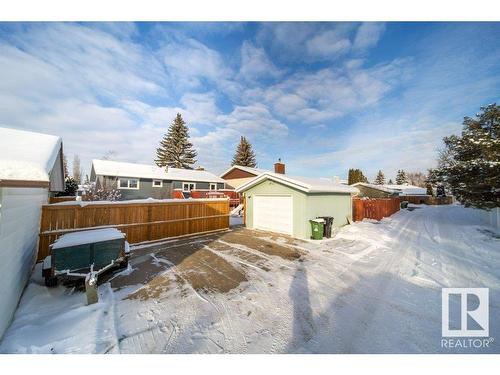 3213 110A Street, Edmonton, AB - Outdoor