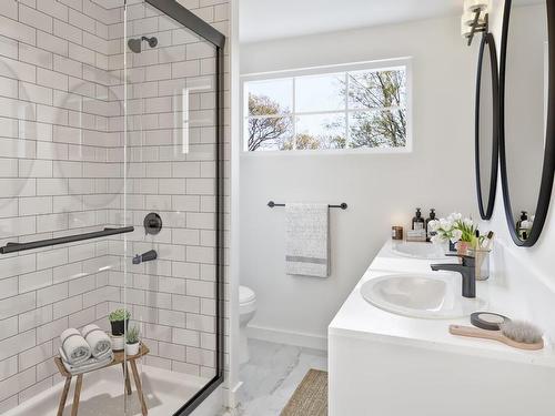 18908 29 Avenue, Edmonton, AB - Indoor Photo Showing Bathroom