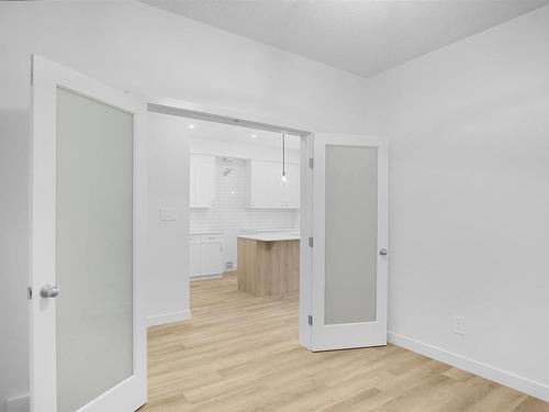 1415 13 Avenue, Edmonton, AB - Indoor Photo Showing Other Room