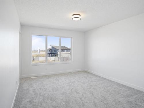 19215 24 Avenue, Edmonton, AB - Indoor Photo Showing Other Room