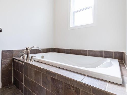 305 3 Street, Rural Lac Ste. Anne County, AB - Indoor Photo Showing Bathroom