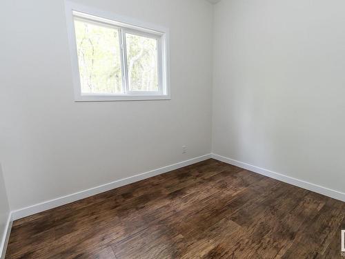 305 3 Street, Rural Lac Ste. Anne County, AB - Indoor Photo Showing Other Room