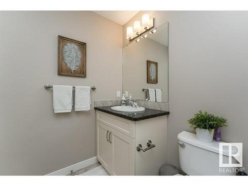 3047 Harvey Crescent, Edmonton, AB - Indoor Photo Showing Bathroom