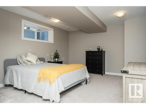 3047 Harvey Crescent, Edmonton, AB - Indoor Photo Showing Bedroom