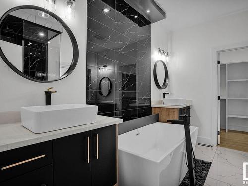 115 38 Street, Edmonton, AB - Indoor Photo Showing Bathroom