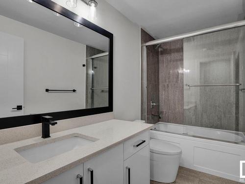 115 38 Street, Edmonton, AB - Indoor Photo Showing Bathroom