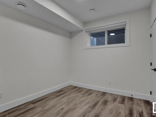 115 38 Street, Edmonton, AB - Indoor Photo Showing Other Room