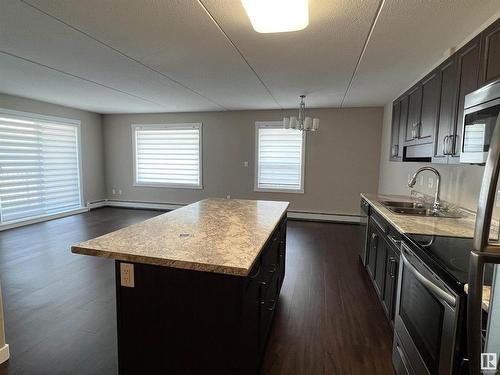 203 4002 47 Street, Drayton Valley, AB - Indoor Photo Showing Kitchen