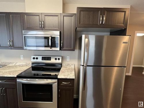 203 4002 47 Street, Drayton Valley, AB - Indoor Photo Showing Kitchen