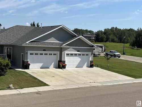 203 4002 47 Street, Drayton Valley, AB - Outdoor