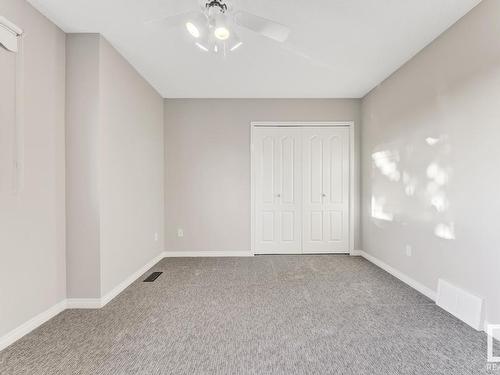 164 Darlington Crescent, Edmonton, AB - Indoor Photo Showing Other Room