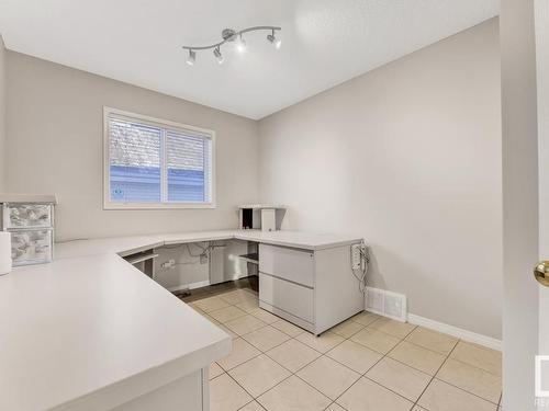 164 Darlington Crescent, Edmonton, AB - Indoor