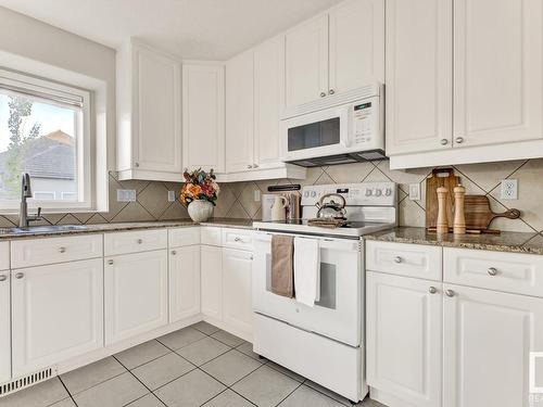 164 Darlington Crescent, Edmonton, AB - Indoor Photo Showing Kitchen