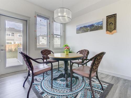 5795 Cautley Crescent, Edmonton, AB - Indoor Photo Showing Dining Room