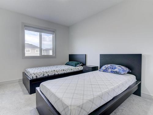 5795 Cautley Crescent, Edmonton, AB - Indoor Photo Showing Bedroom