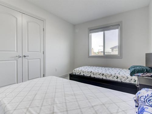 5795 Cautley Crescent, Edmonton, AB - Indoor Photo Showing Bedroom