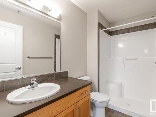 222 300 Spruce Ridge Road, Spruce Grove, AB - Indoor Photo Showing Bathroom