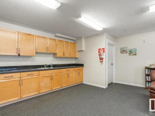 222 300 Spruce Ridge Road, Spruce Grove, AB - Indoor Photo Showing Other Room