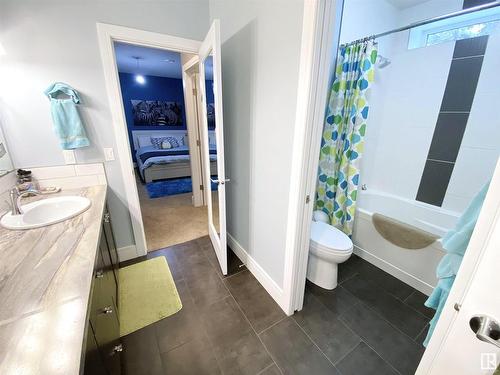 2 53120 Rge Road 15, Rural Parkland County, AB - Indoor Photo Showing Bathroom