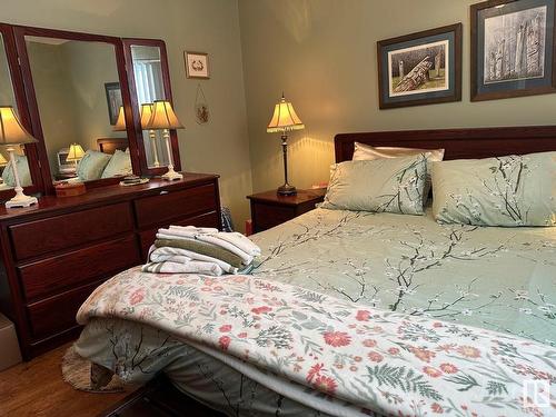 49106  130 Range Road, Rural Beaver County, AB - Indoor Photo Showing Bedroom