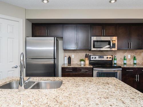 5421 3 Avenue, Edmonton, AB - Indoor Photo Showing Kitchen With Stainless Steel Kitchen With Double Sink With Upgraded Kitchen