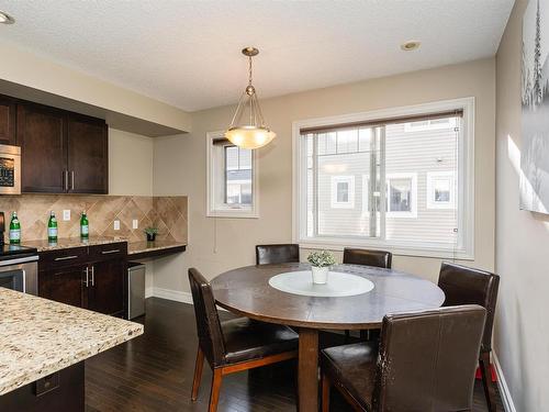 5421 3 Avenue, Edmonton, AB - Indoor Photo Showing Dining Room