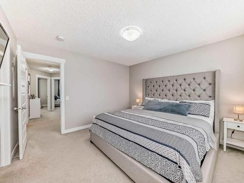 1321 Chappelle Boulevard, Edmonton, AB - Indoor Photo Showing Bedroom