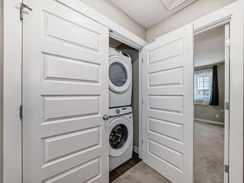 1321 Chappelle Boulevard, Edmonton, AB - Indoor Photo Showing Laundry Room