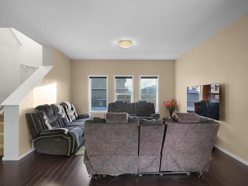 1404 29 Street, Edmonton, AB - Indoor Photo Showing Living Room