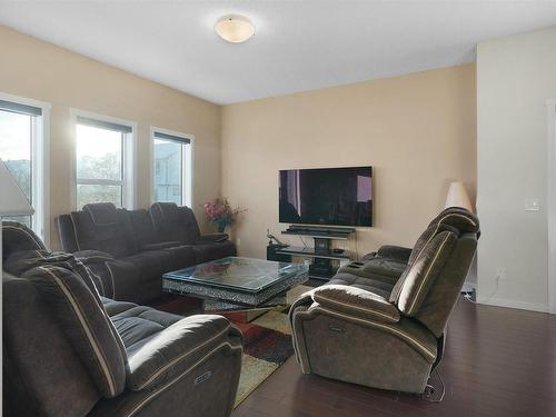 1404 29 Street, Edmonton, AB - Indoor Photo Showing Living Room