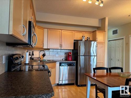 440 45 Inglewood Drive, St. Albert, AB - Indoor Photo Showing Kitchen With Double Sink