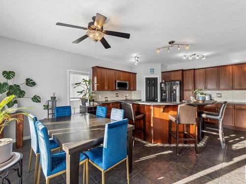 7111 168 Avenue, Edmonton, AB - Indoor Photo Showing Dining Room