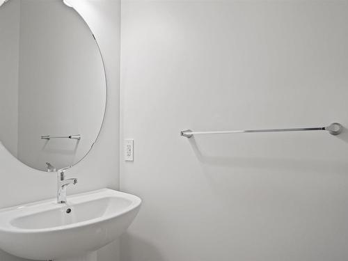 270 Sunland Way, Sherwood Park, AB - Indoor Photo Showing Bathroom