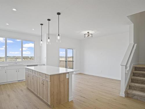 270 Sunland Way, Sherwood Park, AB - Indoor Photo Showing Kitchen With Upgraded Kitchen