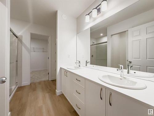 282 Sunland Way, Sherwood Park, AB - Indoor Photo Showing Bathroom