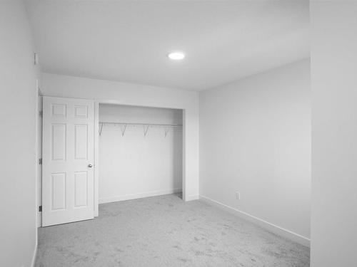 286 Sunland Way, Sherwood Park, AB - Indoor Photo Showing Other Room