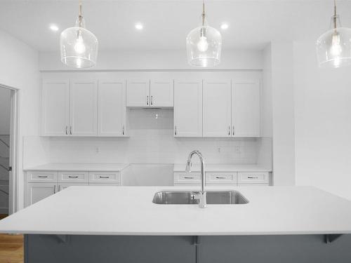 286 Sunland Way, Sherwood Park, AB - Indoor Photo Showing Kitchen