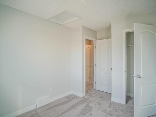 275 Sunland Way, Sherwood Park, AB - Indoor Photo Showing Other Room