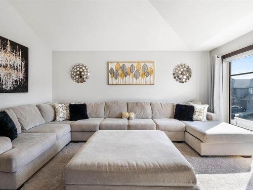 3223 Allan Way, Edmonton, AB - Indoor Photo Showing Living Room