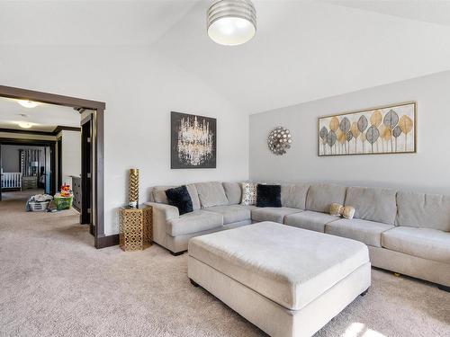 3223 Allan Way, Edmonton, AB - Indoor Photo Showing Living Room