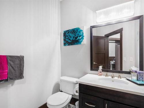 3223 Allan Way, Edmonton, AB - Indoor Photo Showing Bathroom