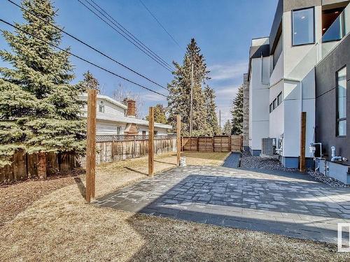 8908 140 Street Nw, Edmonton, AB - Outdoor