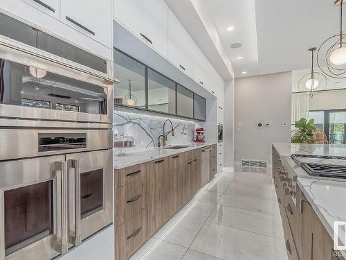 8908 140 Street Nw, Edmonton, AB - Indoor Photo Showing Kitchen With Upgraded Kitchen