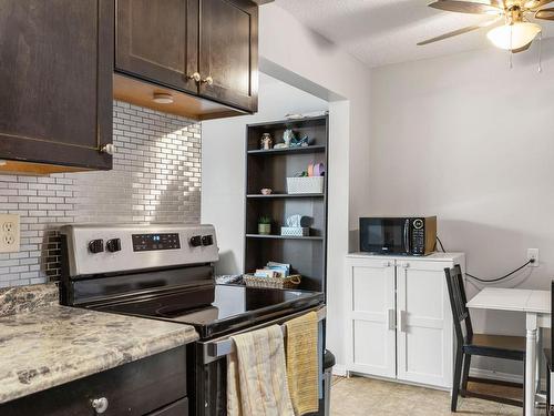 3 14305 82 Street, Edmonton, AB - Indoor Photo Showing Kitchen