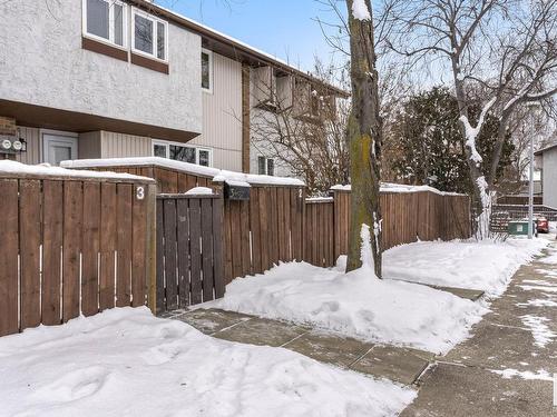 3 14305 82 Street, Edmonton, AB - Outdoor