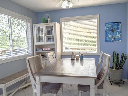 33 2419 133 Avenue, Edmonton, AB - Indoor Photo Showing Dining Room