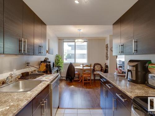 204 9903 104 Street, Edmonton, AB - Indoor Photo Showing Kitchen