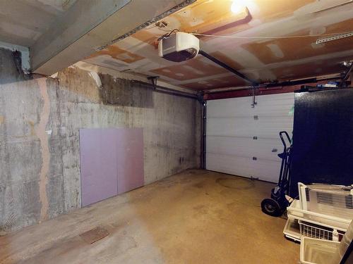 15 Grandin Wood(S), St. Albert, AB - Indoor Photo Showing Garage