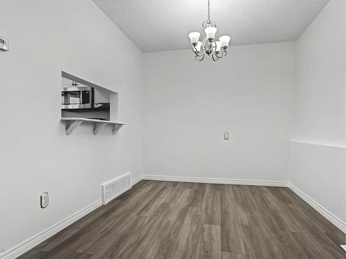 6091 35A Avenue, Edmonton, AB - Indoor Photo Showing Other Room