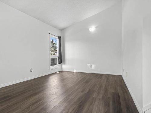 6091 35A Avenue, Edmonton, AB - Indoor Photo Showing Other Room